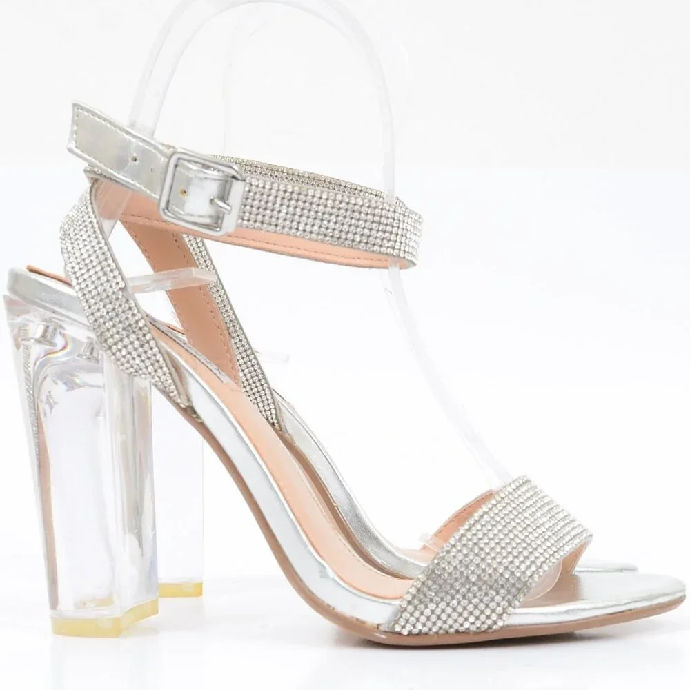 Steve Madden Yuma Rhinestone‎ Crystal Ankle Strap Sandals 7.5M Wedding Formal